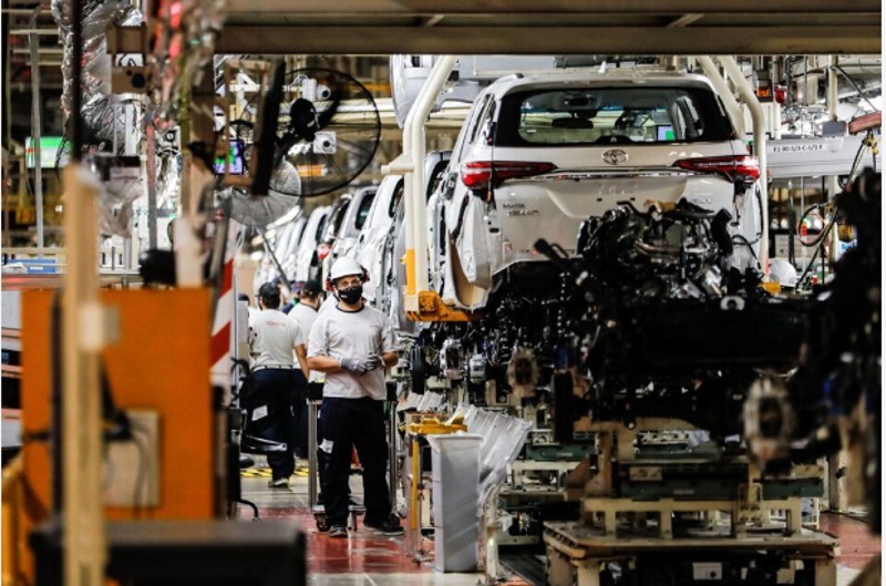 Toyota achica su personal y lanza un plan de 400 retiros voluntarios