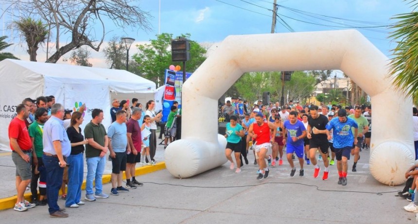 Más de 250 participantes en el maratón aniversario de Castelli