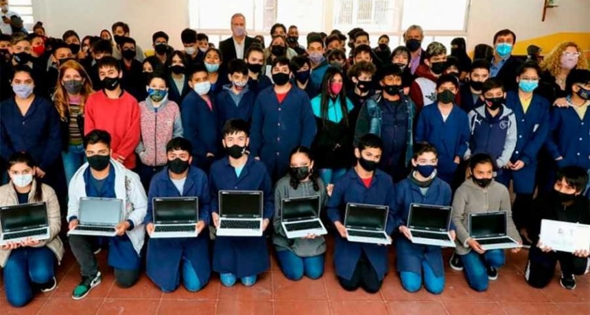 Conectar Igualdad distribuir&aacute; m&aacute;s de 500 mil computadoras para el inicio de las clases