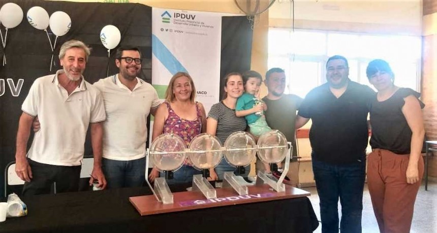 Preadjudicaci&oacute;n de 20 unidades habitacionales a familias de Fuerte Esperanza