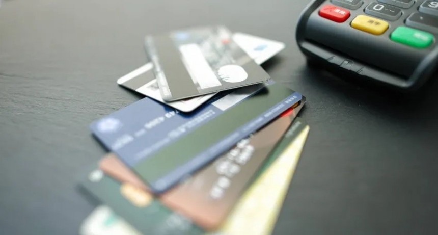 Tarjetas de cr&eacute;dito: el Banco Central ajust&oacute; la tasa de inter&eacute;s