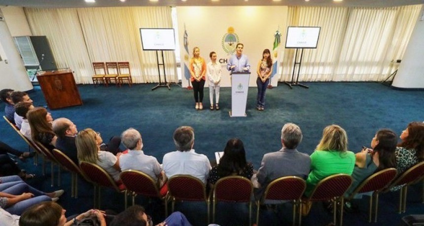 Capitanich lanz&oacute; el Programa de Renta M&iacute;nima que alcanzar&aacute; a 40 mil chaque&ntilde;os