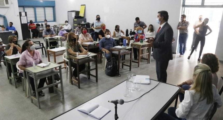 Inicio del Ciclo Lectivo 2021: el gobernador escuch&oacute; propuestas de directores de Regionales Educativas