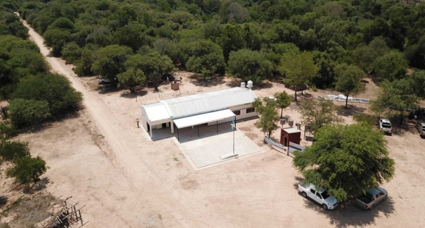 Nuevo edificio con energ&iacute;a solar para la Escuela 1088, en pleno coraz&oacute;n de El Impenetrable chaque&ntilde;o