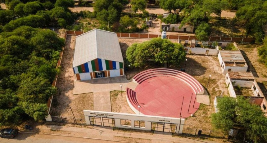 Quedo inaugurado el centro cultural y la casa parroquial en El Zauzalito
