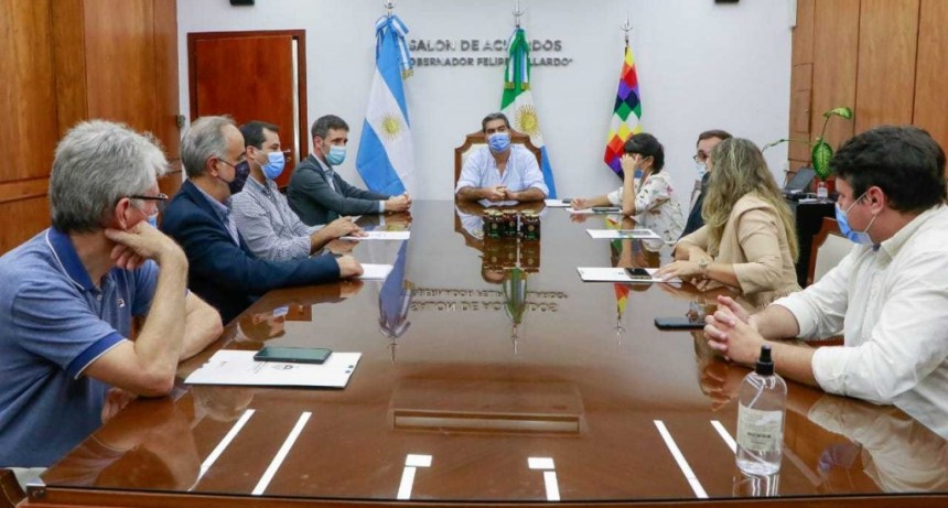 Acuerdos entre Chaco y el CFI para reactivar la producci&oacute;n ap&iacute;cola y reducir el uso de agroqu&iacute;micos