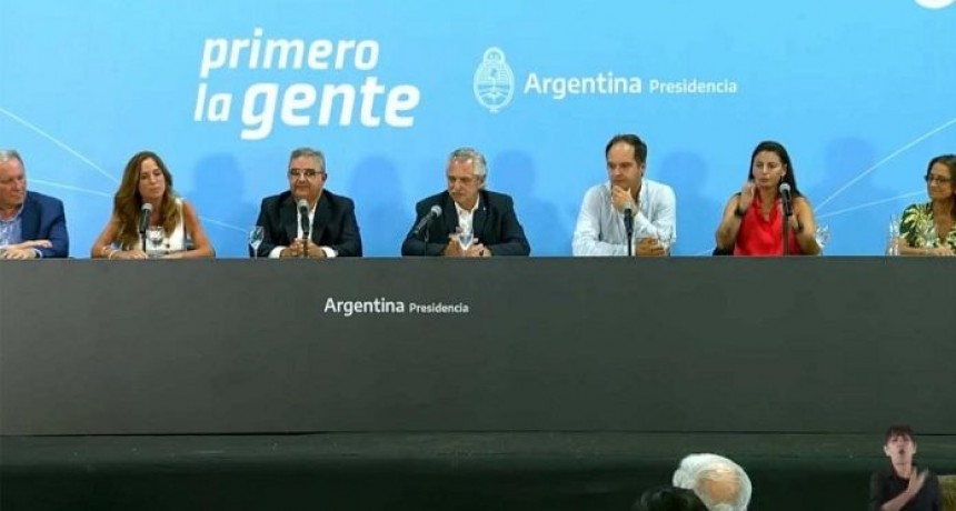 Fern&aacute;ndez: &ldquo;Con la pandemia y con la guerra, cada d&iacute;a le di un techo a 85 familias argentinas&rdquo;