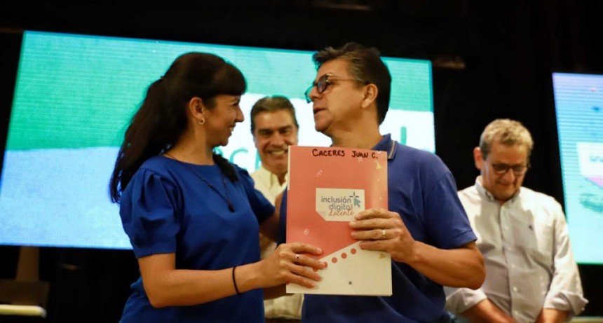 1000 docentes ser&aacute;n beneficiarios del programa inclusi&oacute;n digital