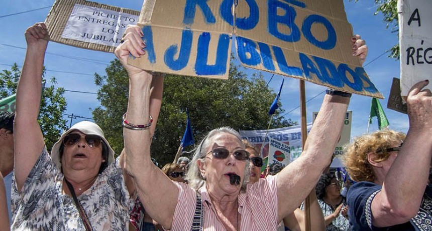 El poder adquisitivo de las jubilaciones y pensiones ya es el m&aacute;s bajo desde la crisis del 2002