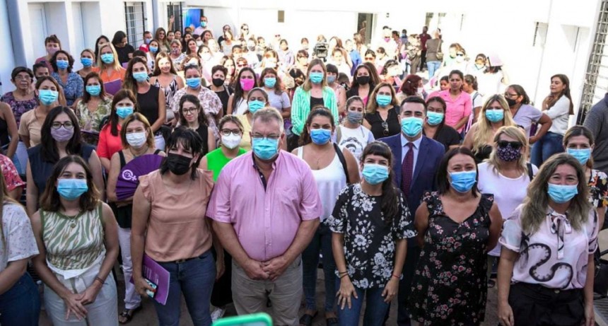 8M: con fuerte presencia de mujeres y disidencias se realiz&oacute; en Castelli el Primer Foro para la Igualdad