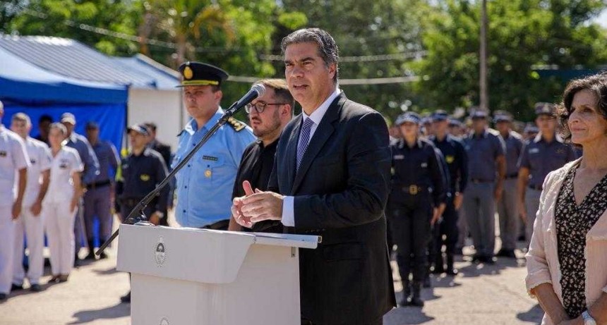 El gobernador anunci&oacute; incremento del 82% anual para agentes de la Polic&iacute;a y Servicio Penitenciario del Chaco