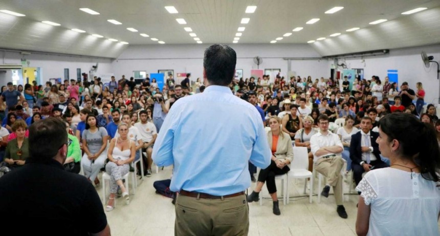 Con Construir Futuro, el gobierno provincial ofrece apoyo econ&oacute;mico a estudiantes universitarios