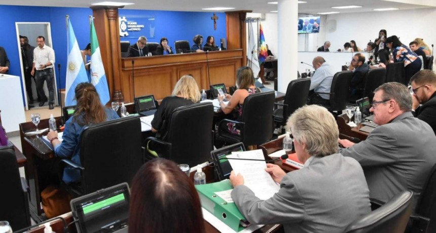 En su cuarta sesi&oacute;n ordinaria, la Legislatura sancion&oacute; 15 leyes