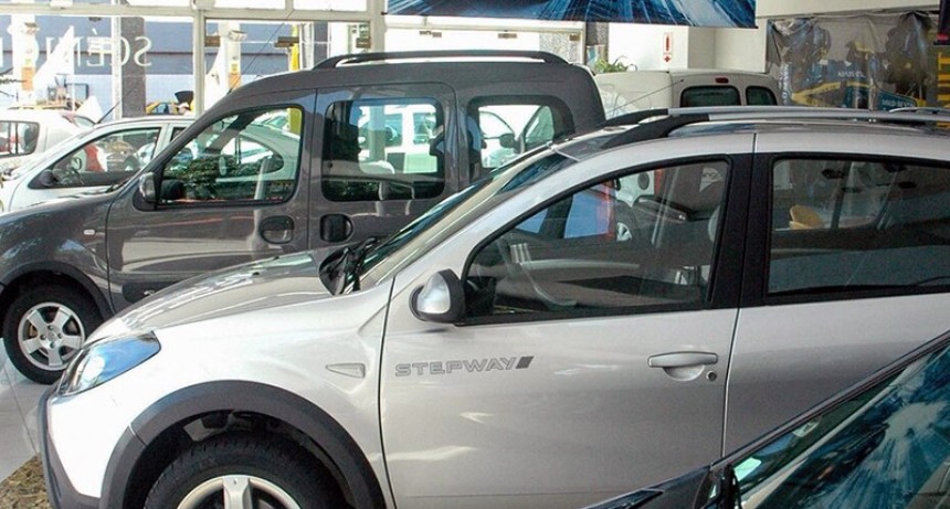 Derrumbe r&eacute;cord de venta de autos y motos adelantan alto impacto negativo para las plantas productoras