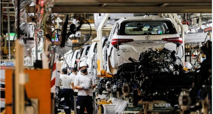 Toyota achica su personal y lanza un plan de 400 retiros voluntarios