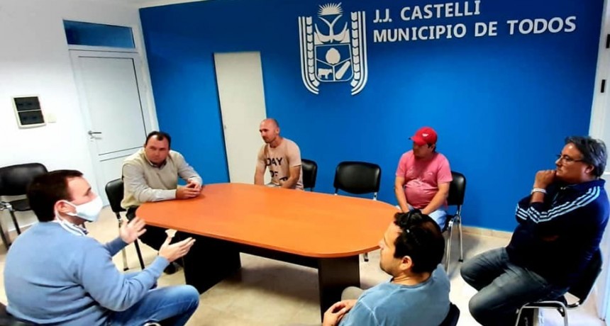 Castelli: El secretario de Gobierno mantuvo reuni&oacute;n con comerciantes locales