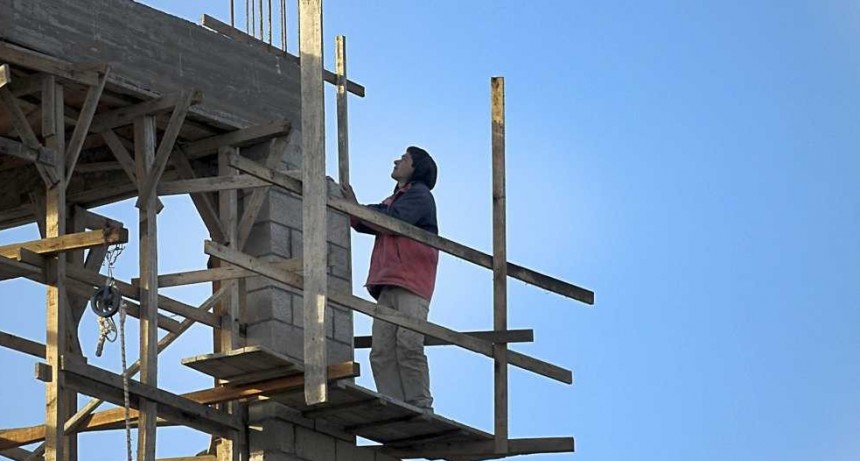 Cr&eacute;ditos a tasa cero: los detalles de las l&iacute;neas para refacci&oacute;n y construcci&oacute;n de vivienda