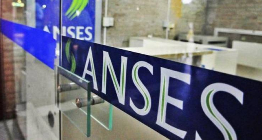Comienza la inscripci&oacute;n para percibir el refuerzo de Anses: qui&eacute;nes podr&aacute;n cobrarlo y la manera de solicitarlo