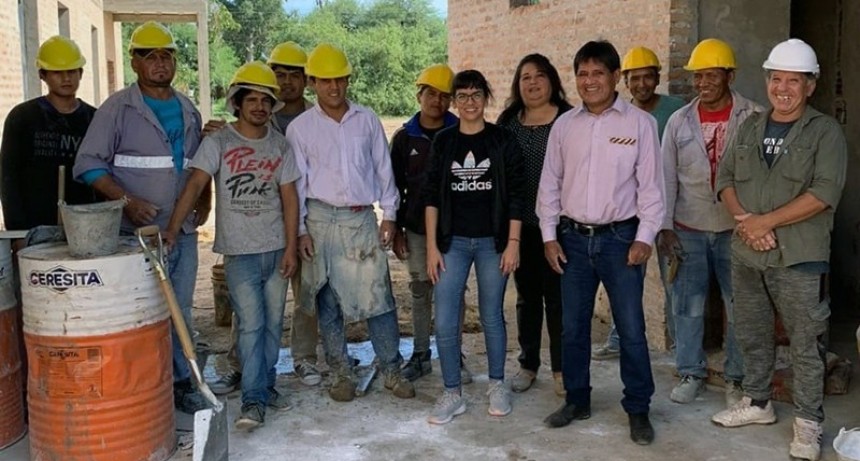 Las obras que el Gobierno ejecuta en El Espinillo fueron visitadas por la Vicegobernadora