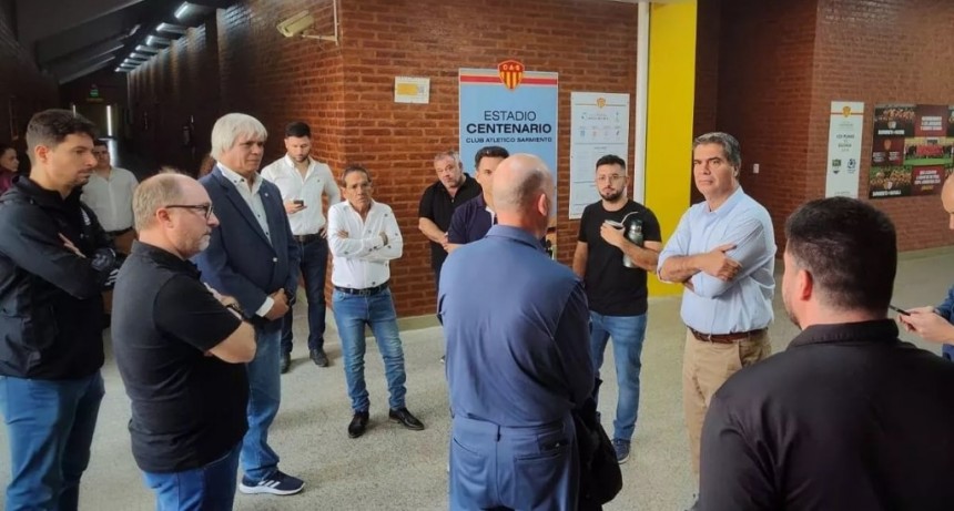 La FIFA inspecciona el estadio Centenario para el Mundial Sub20