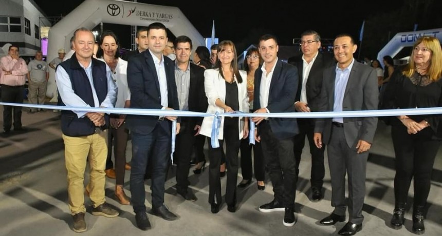 La Vicegobernadora Silvana Schneider acompa&ntilde;&oacute; el inicio de la semana de los Pueblos Originarios y la 2&deg; Expo &ldquo;Viv&iacute; la Termal&rdquo; en S&aacute;enz Pe&ntilde;a 