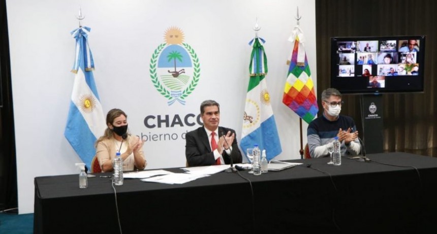 Desde el Gobierno brindaran financiamiento para m&aacute;s producci&oacute;n de miel