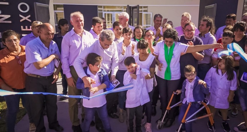 El gobernador Jorge Capitanich y la vicegobernadora Anal&iacute;a Rach Quiroga inauguraron obras en Miraflores 