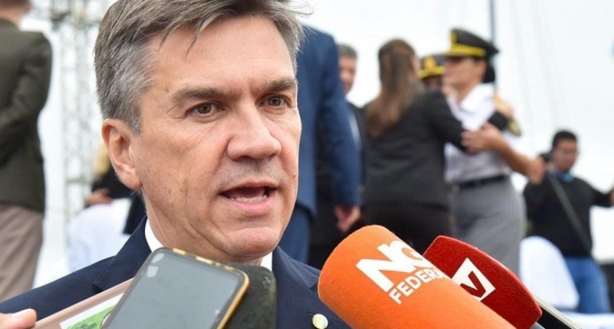 El gobernador Zdero anunci&oacute; que no se cobrar&aacute;n las pol&eacute;micas fotomultas