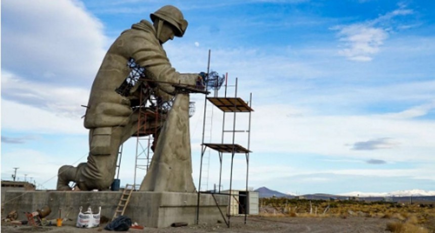 El monumento más grande que homenajea a los soldados argentinos de Malvinas se inaugurará en la Patagonia