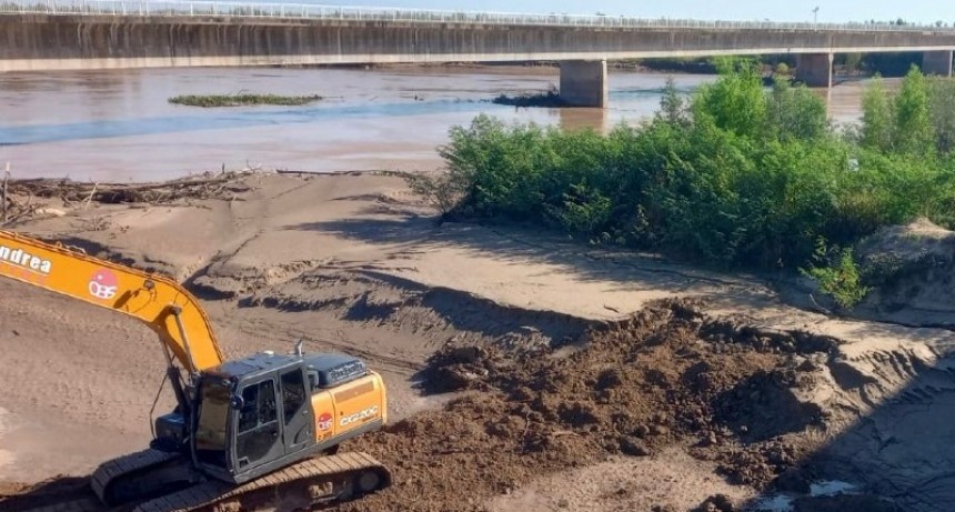 Bajante del Bermejo: Sameep realiz&oacute; tareas preventivas para mantener el servicio de agua potable