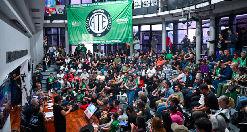 ATE y la UTEP, en plenario ratificaron la movilizaci&oacute;n del 22 de mayo: &ldquo;El nuevo acuerdo con el FMI no nos puede pasar por el costado&rdquo;