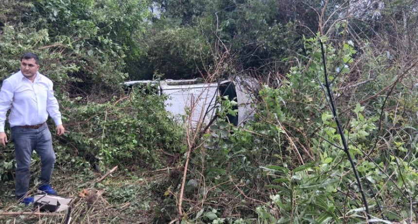 El intendente de Miraflores protagoniz&oacute; un accidente en el trayecto de Colonia Elisa a Capit&aacute;n Solari: &ldquo;Una desgracia con suerte&rdquo;