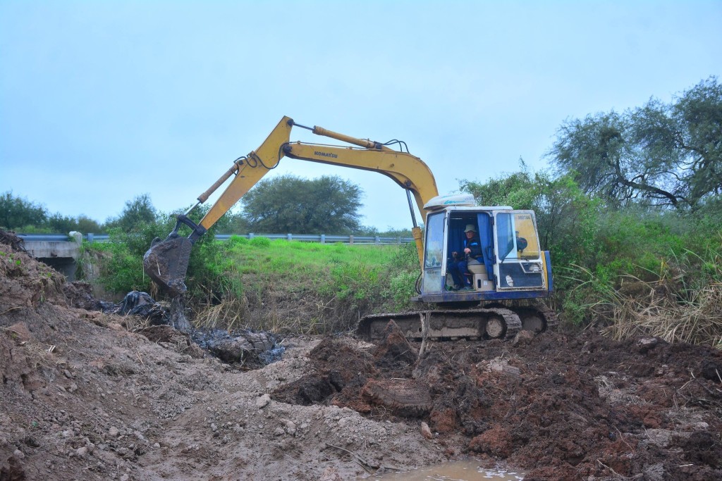 Desde el municipio se refuerzan los trabajos de limpieza en los canales