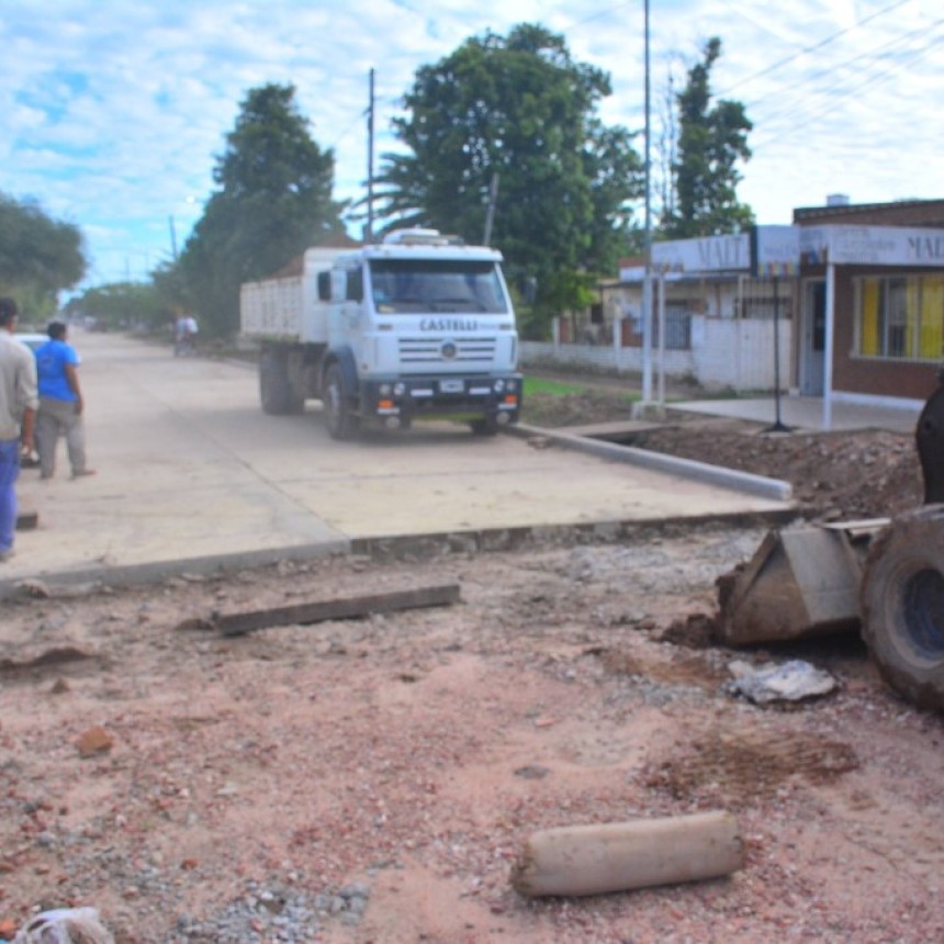 La Municipalidad habilito el tr&aacute;nsito en el trayecto recientemente pavimentado de la calle Salta
