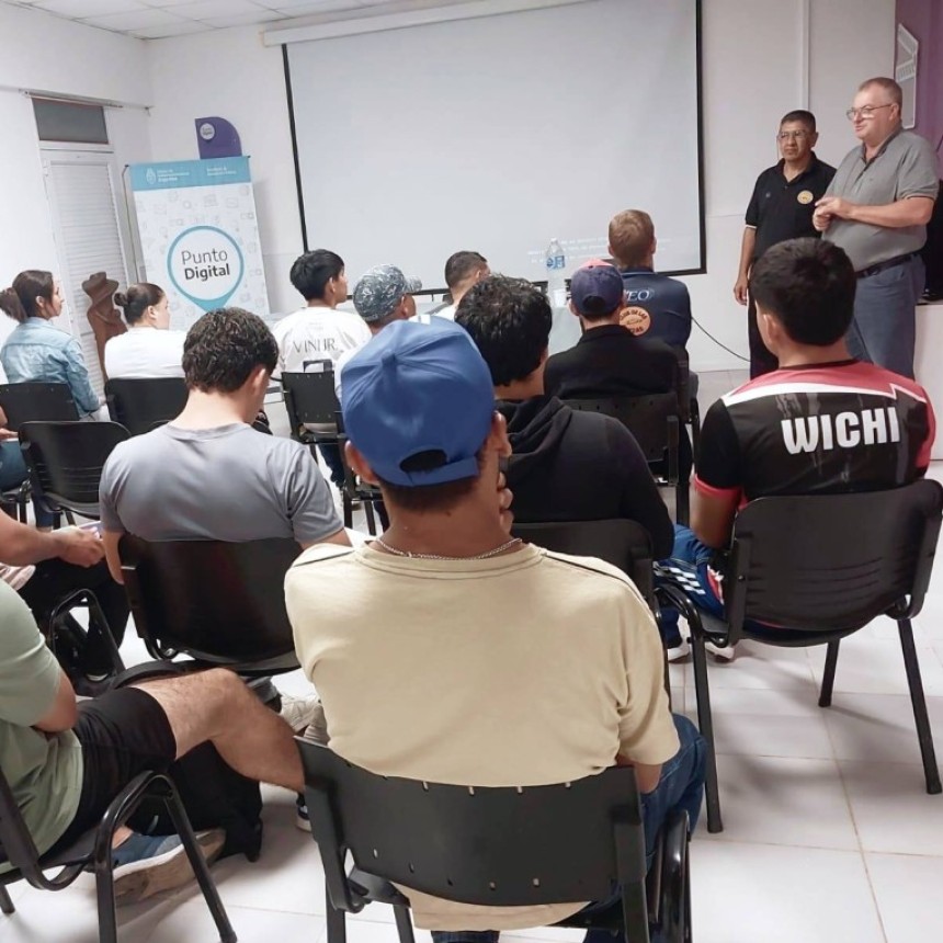  Iniciaron las actividades en la Escuela Municipal de &Aacute;rbitros de F&uacute;tbol de Castelli