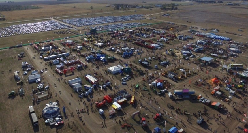 Posponen Agronea por los caminos en mal estado