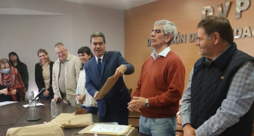 Licitaron la construcci&oacute;n de 80 kil&oacute;metros de enripiado para conectar poblaciones rurales de Castelli