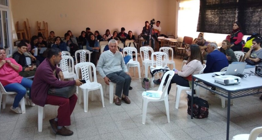 Investigadores de la UBA y el Conicet presentaron un informe sobre la calidad de las agua en el Impenetrable