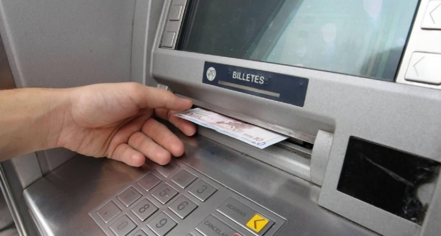 Estatales chaque&ntilde;os cobrar&aacute;n haberes el 1 y 2 de julio que incluir&aacute; un incremento del 15%