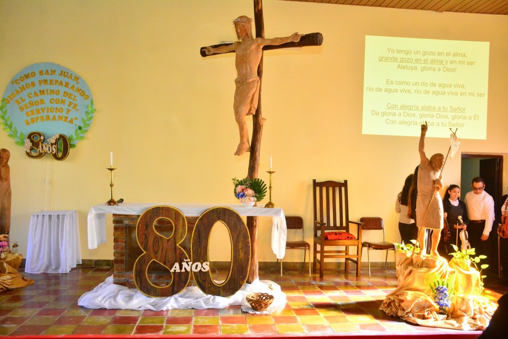 Emotiva celebración por los 80 años de la Capilla San Juan