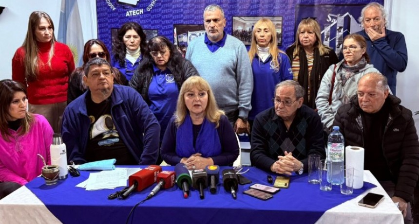 Jubilación “de oficio” para docentes chaqueños: “Es una medida absolutamente arbitraria, ilegal e inconstitucional que rechazamos de plano”