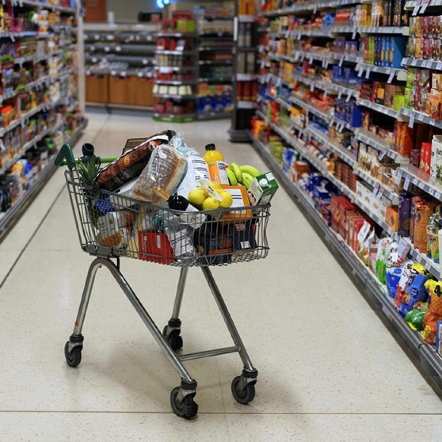 La inflaci&oacute;n de mayo se desaceler&oacute; a 2,1% y acumula un alza de 33,2% en el &uacute;ltimo a&ntilde;o