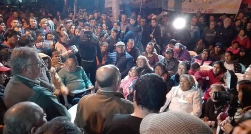 VIDEO: Masiva participaci&oacute;n en la inauguraci&oacute;n de la sede del Frente Todos Castelli