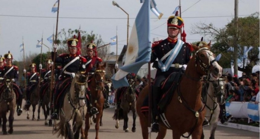 Granaderos a caballo acompa&ntilde;ar&aacute;n la Cabalgata de la Fe