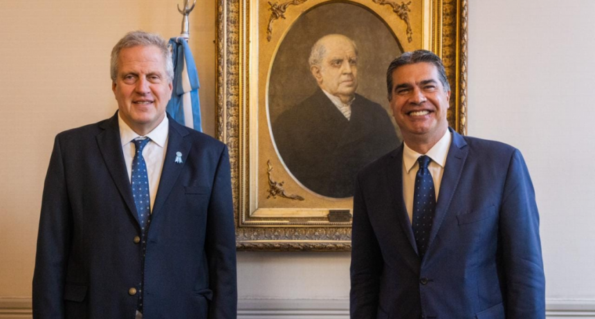 Capitanich y Perczyk suscribieron convenio para el financiamiento de la extensi&oacute;n de la jornada educativa en el Chaco