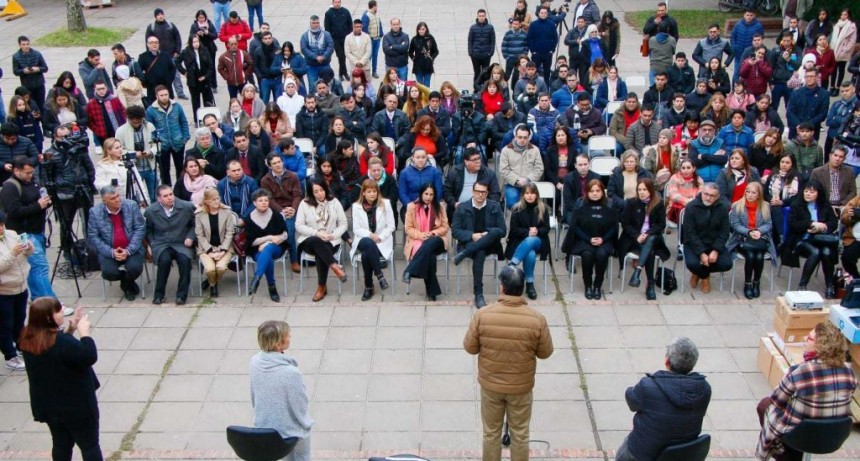 Inclusi&oacute;n digital: se entregaron 51 Aulas Digitales M&oacute;viles a institutos de Educaci&oacute;n Superior