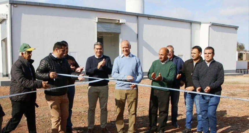 El Gobierno inaugur&oacute; un frigor&iacute;fico, 32 viviendas y obras de electrificaci&oacute;n en Miraflores