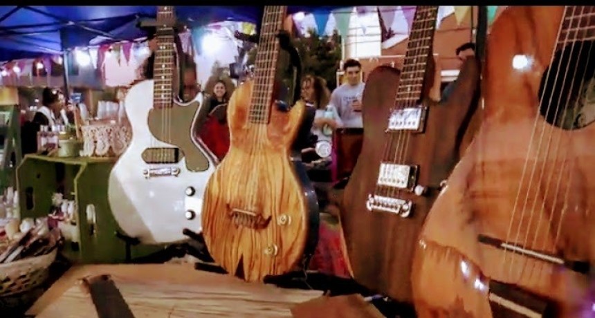 Te presentamos las guitarras hechas en Castelli
