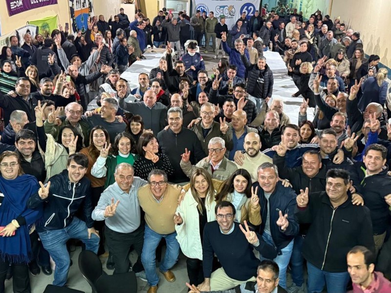 Intendentes, sindicatos y referentes de toda la provincia pidieron por Capitanich senador y el PJ se encamina a la unidad