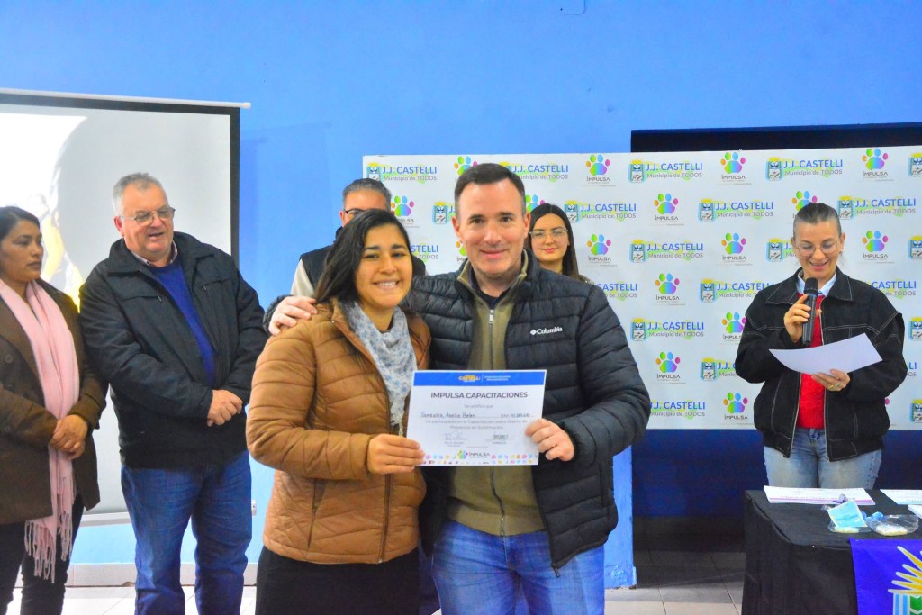 IMPULSA capacitaciones entreg&oacute; certificados a 135 alumnos de Castelli